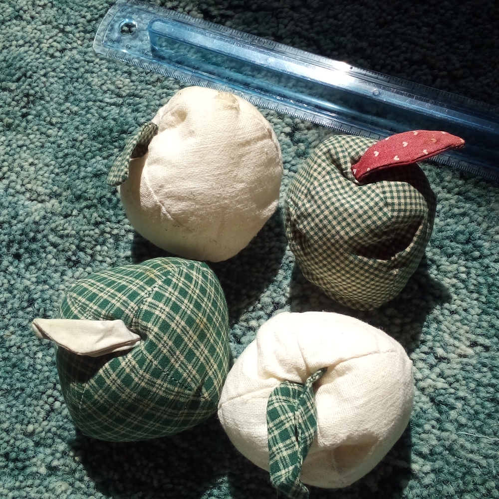 Handmade Apples Anyone